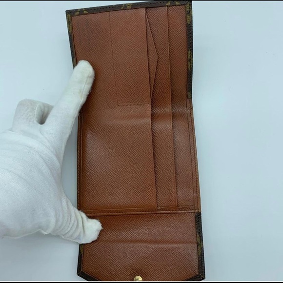 Louis Vuitton authentic Wallet - Picture 9 of 9